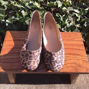 NEW Cathy by Cathy Jeans Leopard Flat Shoes